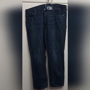 Size 18 40x32 Lucky Jeans
